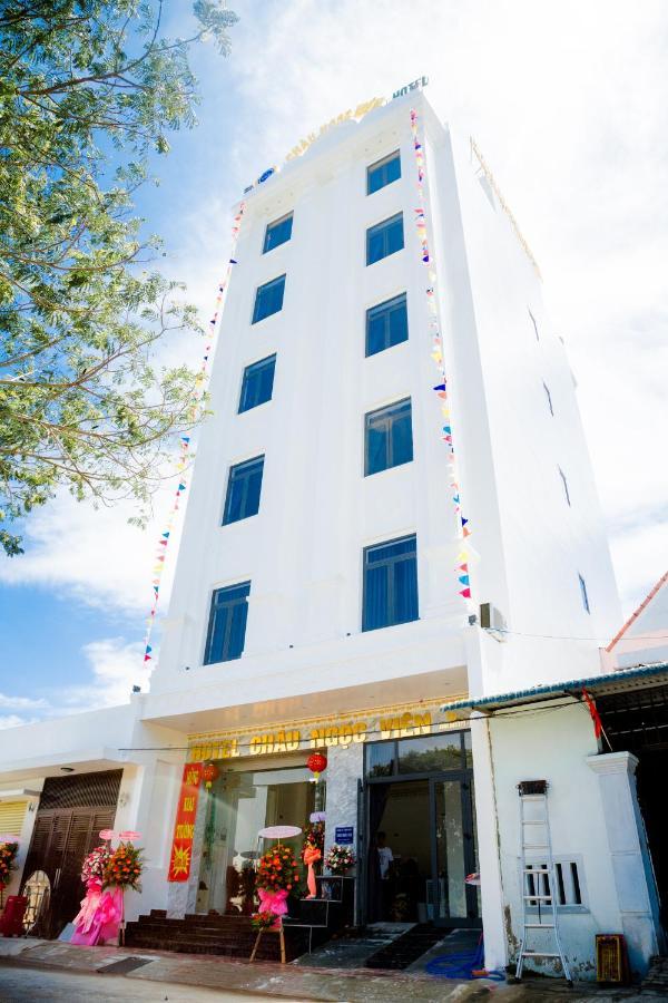 Chau Ngoc Vien Hotel - Bien My Khe - Куанг Нгай Екстериор снимка