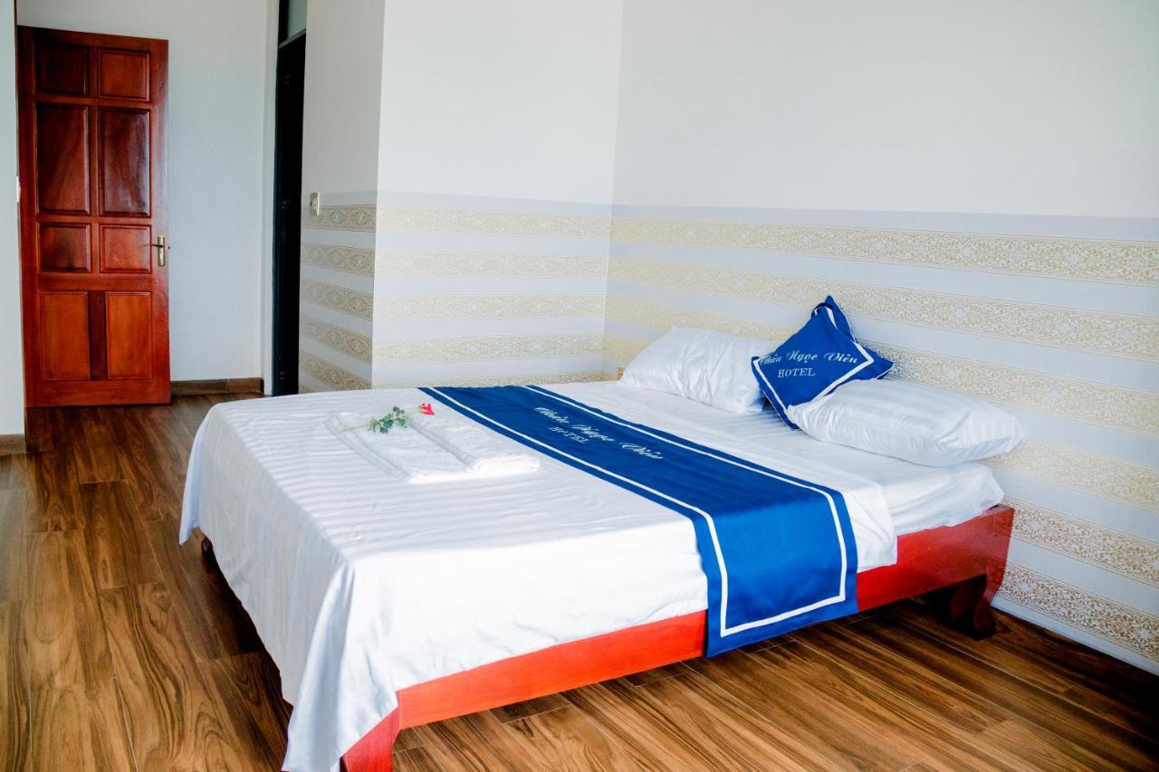 Chau Ngoc Vien Hotel - Bien My Khe - Куанг Нгай Екстериор снимка