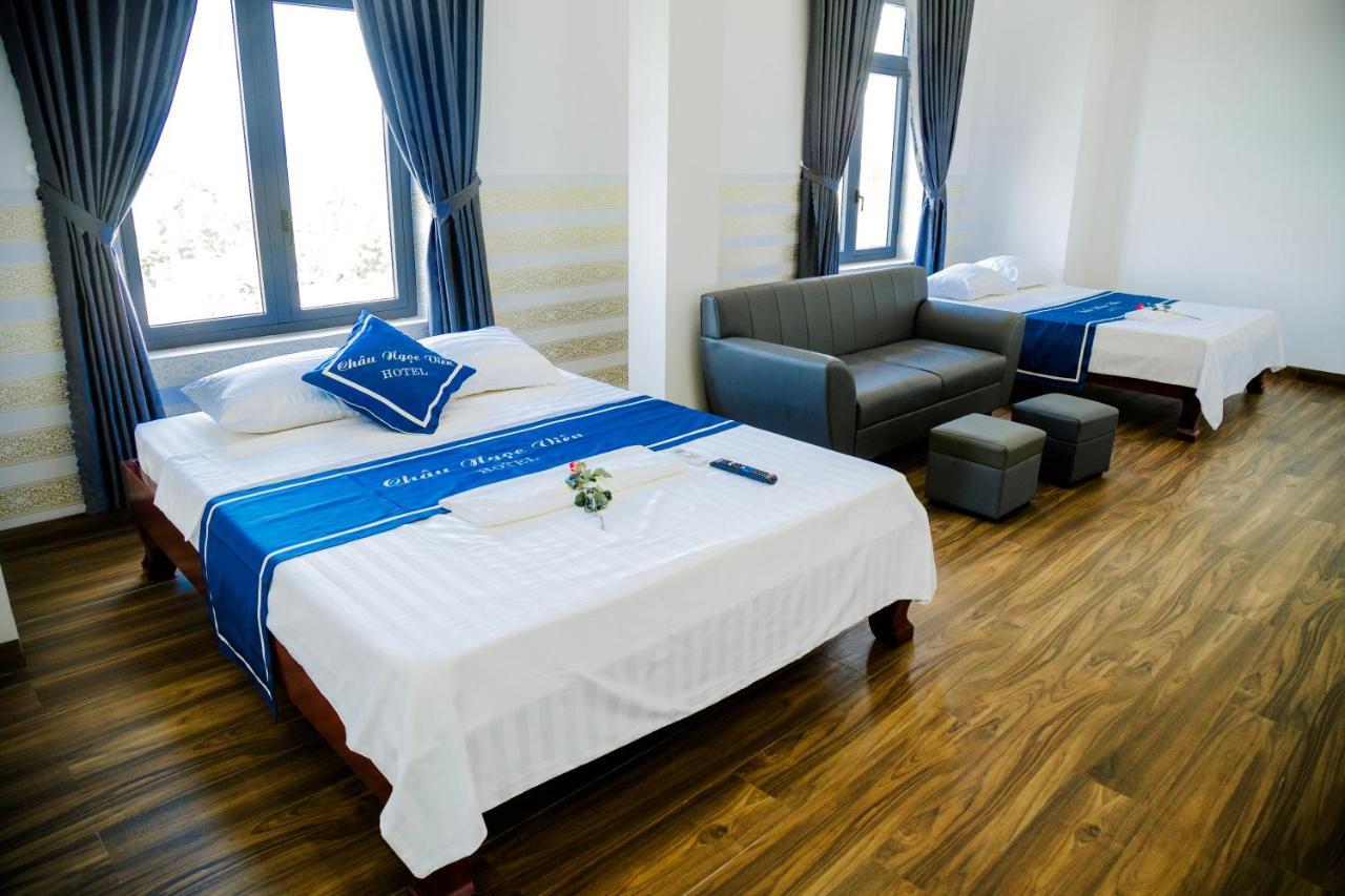 Chau Ngoc Vien Hotel - Bien My Khe - Куанг Нгай Екстериор снимка