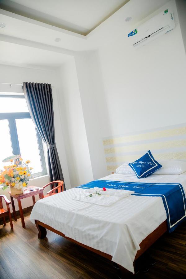 Chau Ngoc Vien Hotel - Bien My Khe - Куанг Нгай Екстериор снимка