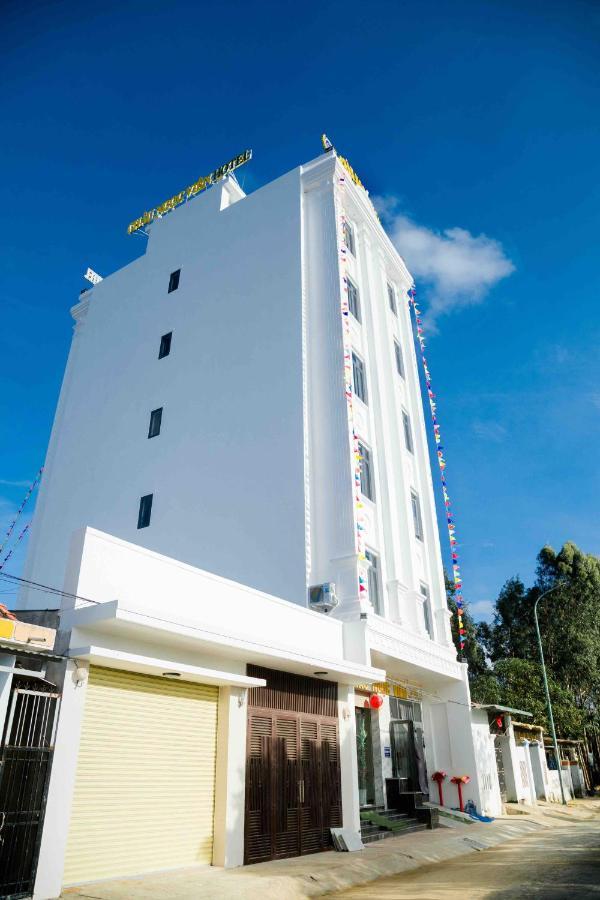 Chau Ngoc Vien Hotel - Bien My Khe - Куанг Нгай Екстериор снимка